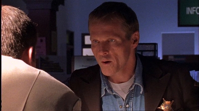 ROSWELL_-_E1X02_THE_MORNING_AFTER_073.jpg