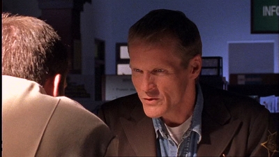 ROSWELL_-_E1X02_THE_MORNING_AFTER_076.jpg