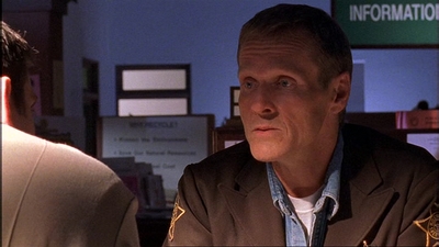 ROSWELL_-_E1X02_THE_MORNING_AFTER_108.jpg