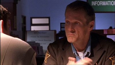 ROSWELL_-_E1X02_THE_MORNING_AFTER_111.jpg