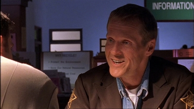 ROSWELL_-_E1X02_THE_MORNING_AFTER_122.jpg
