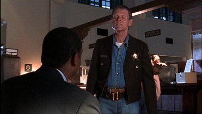 ROSWELL_-_E1X02_THE_MORNING_AFTER_128.jpg