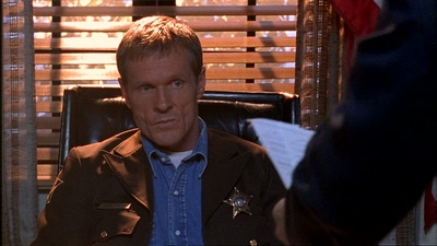 ROSWELL_-_E1X02_THE_MORNING_AFTER_261.jpg