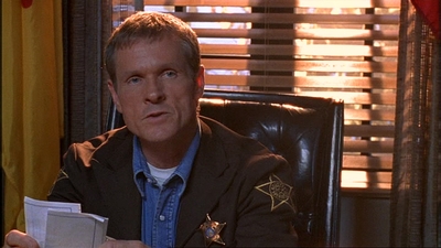 ROSWELL_-_E1X02_THE_MORNING_AFTER_289.jpg