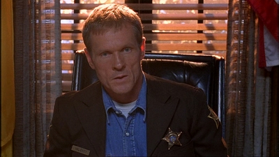 ROSWELL_-_E1X02_THE_MORNING_AFTER_327.jpg