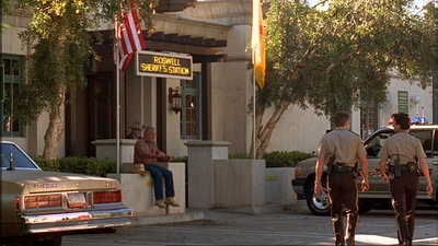 ROSWELL_-_E1X02_THE_MORNING_AFTER_353.jpg