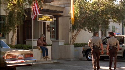 ROSWELL_-_E1X02_THE_MORNING_AFTER_354.jpg