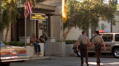ROSWELL_-_E1X02_THE_MORNING_AFTER_356.jpg