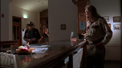 ROSWELL_-_E1X02_THE_MORNING_AFTER_373.jpg
