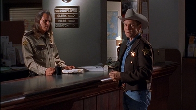 ROSWELL_-_E1X02_THE_MORNING_AFTER_383.jpg