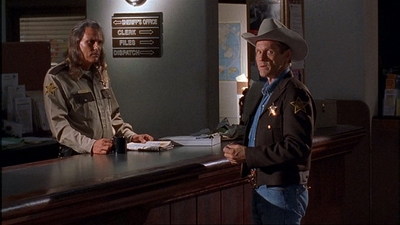 ROSWELL_-_E1X02_THE_MORNING_AFTER_385.jpg