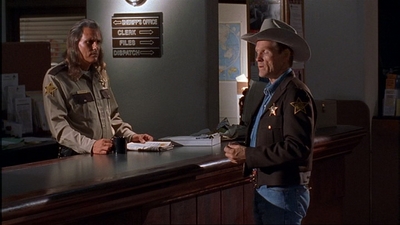 ROSWELL_-_E1X02_THE_MORNING_AFTER_386.jpg