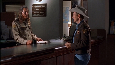 ROSWELL_-_E1X02_THE_MORNING_AFTER_388.jpg