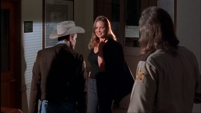 ROSWELL_-_E1X02_THE_MORNING_AFTER_391.jpg