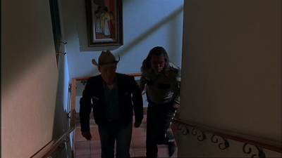 ROSWELL_-_E1X02_THE_MORNING_AFTER_425.jpg