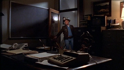 ROSWELL_-_E1X02_THE_MORNING_AFTER_437.jpg
