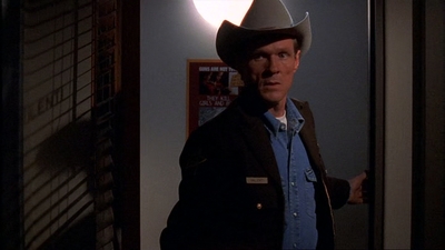 ROSWELL_-_E1X02_THE_MORNING_AFTER_439.jpg