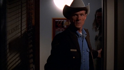 ROSWELL_-_E1X02_THE_MORNING_AFTER_440.jpg