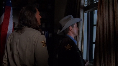 ROSWELL_-_E1X02_THE_MORNING_AFTER_446.jpg