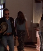ROSWELL_-_E1X02_THE_MORNING_AFTER_005.jpg