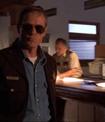 ROSWELL_-_E1X02_THE_MORNING_AFTER_010.jpg