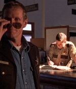 ROSWELL_-_E1X02_THE_MORNING_AFTER_014.jpg