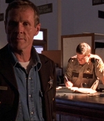 ROSWELL_-_E1X02_THE_MORNING_AFTER_018.jpg