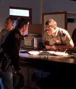 ROSWELL_-_E1X02_THE_MORNING_AFTER_035.jpg