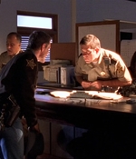 ROSWELL_-_E1X02_THE_MORNING_AFTER_036.jpg