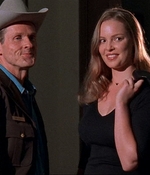 ROSWELL_-_E1X02_THE_MORNING_AFTER_402.jpg