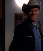ROSWELL_-_E1X02_THE_MORNING_AFTER_440.jpg