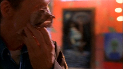 ROSWELL_-_E1X03_MONSTERS_035.jpg