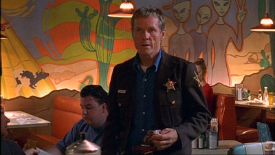 ROSWELL_-_E1X03_MONSTERS_041.jpg