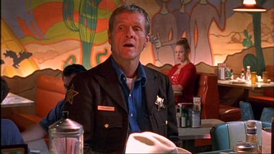 ROSWELL_-_E1X03_MONSTERS_047.jpg