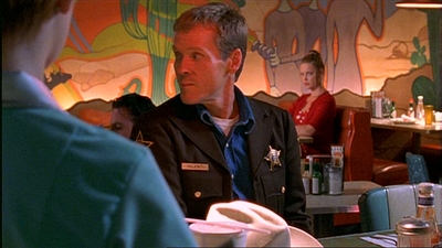 ROSWELL_-_E1X03_MONSTERS_094.jpg