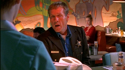 ROSWELL_-_E1X03_MONSTERS_099.jpg