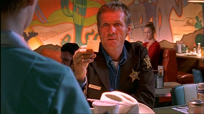 ROSWELL_-_E1X03_MONSTERS_106.jpg