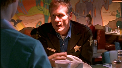 ROSWELL_-_E1X03_MONSTERS_131.jpg