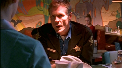 ROSWELL_-_E1X03_MONSTERS_132.jpg