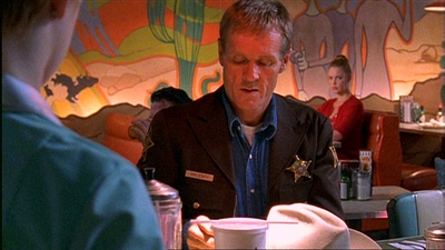ROSWELL_-_E1X03_MONSTERS_148.jpg