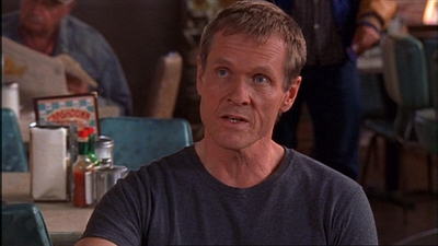 ROSWELL_-_E1X03_MONSTERS_162.jpg