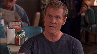 ROSWELL_-_E1X03_MONSTERS_163.jpg