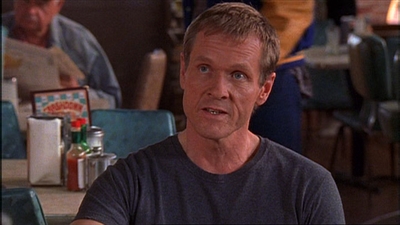 ROSWELL_-_E1X03_MONSTERS_166.jpg