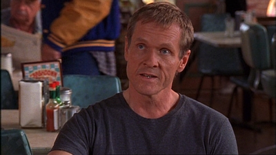 ROSWELL_-_E1X03_MONSTERS_168.jpg
