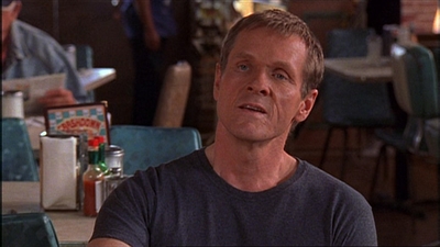 ROSWELL_-_E1X03_MONSTERS_209.jpg