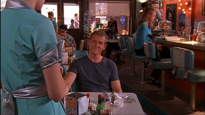 ROSWELL_-_E1X03_MONSTERS_230.jpg