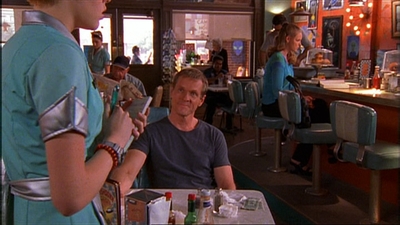 ROSWELL_-_E1X03_MONSTERS_232.jpg