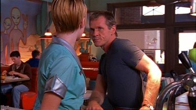 ROSWELL_-_E1X03_MONSTERS_234.jpg