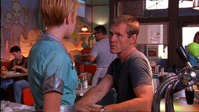 ROSWELL_-_E1X03_MONSTERS_245.jpg