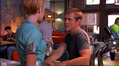 ROSWELL_-_E1X03_MONSTERS_247.jpg